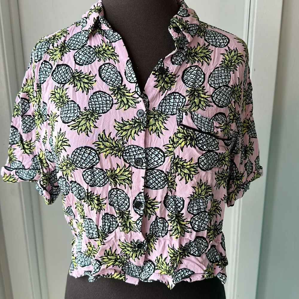 Small pineapple crop top - Picture 2 of 3